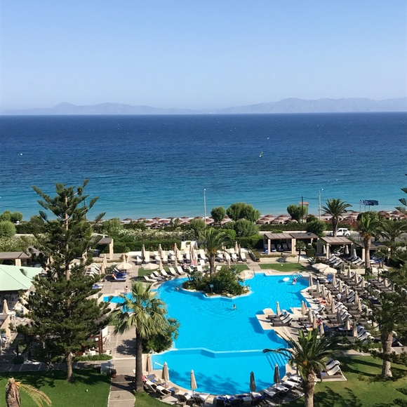 Meet your Posher, Emily - Picture 1 of 1